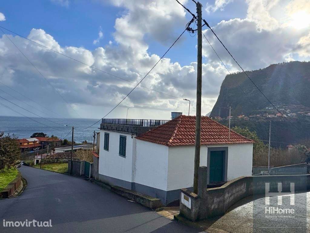 Prédio misto com moradia unifamiliar e terreno no Faial - Santana - Grande imagem: 2/17