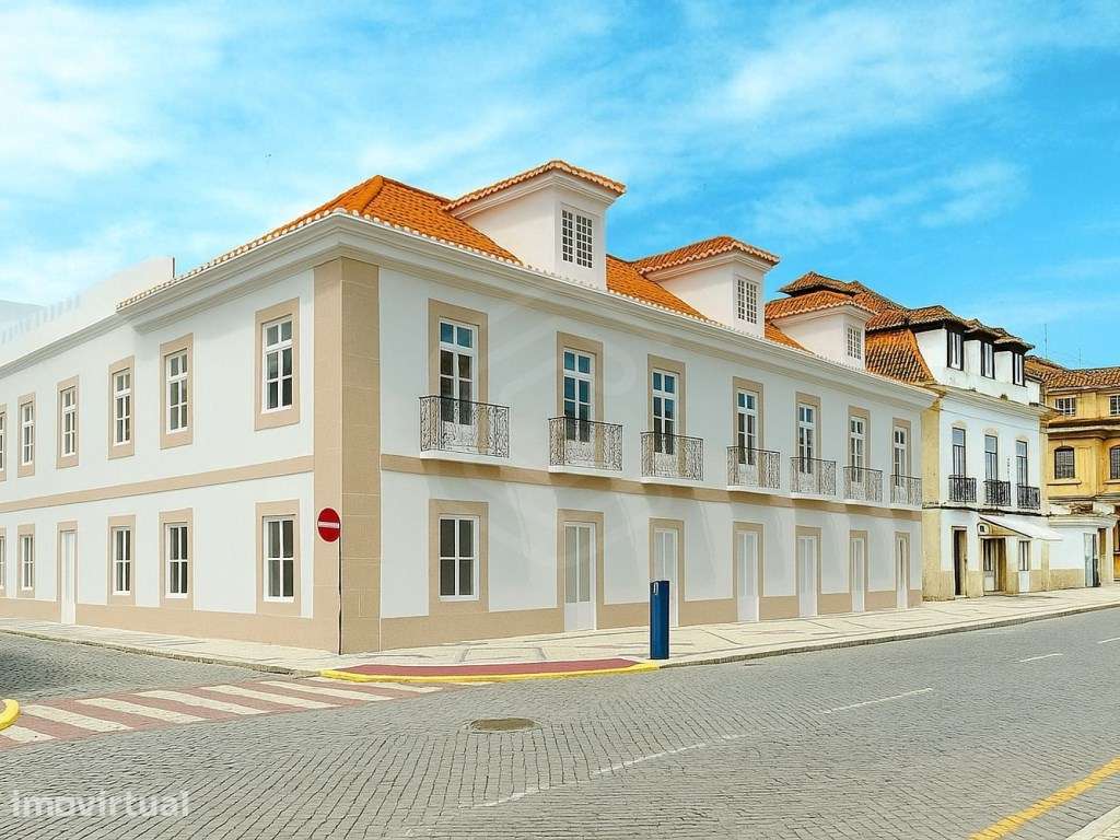 Apartamento T2 em edifício pombalino com vista para a marina de Vil... - Grande imagem: 3/15