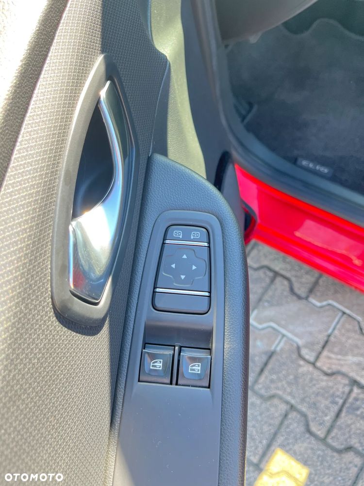 Renault Clio 0.9 Energy TCe Life - 12