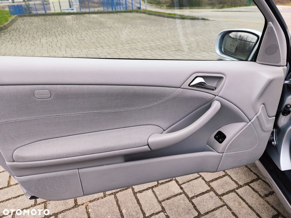 Mercedes-Benz Klasa C - 19