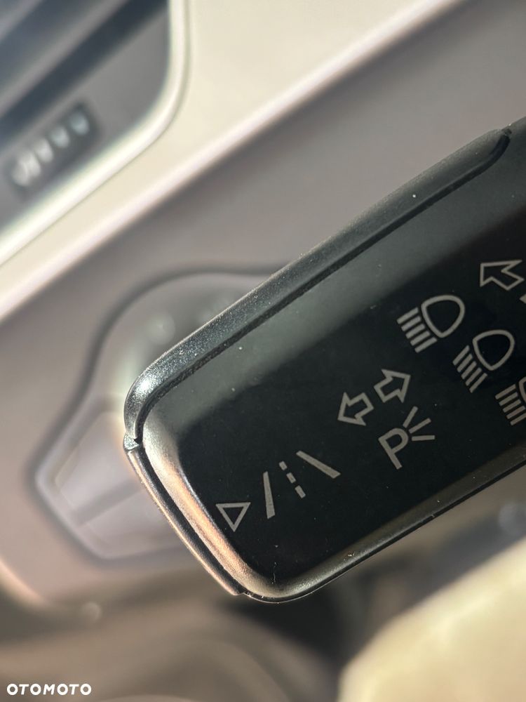 Audi A4 Avant 2.0 TDI DPF multitronic Ambiente - 19