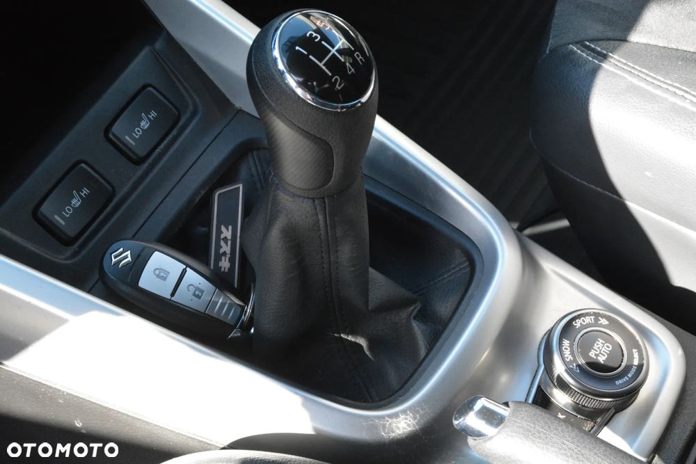 Suzuki Vitara 1.6 XLED 4WD - 18