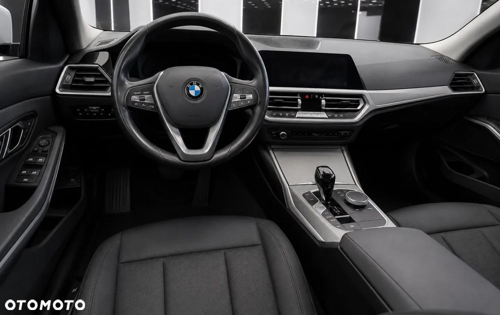 BMW Seria 3 318d MHEV Business Edition - 5