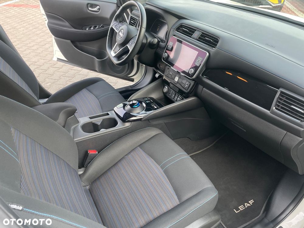 Nissan Leaf 40kWh N-Connecta - 13