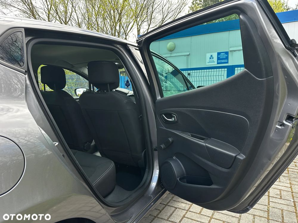 Renault Clio 1.2 16V Limited EU6 - 38