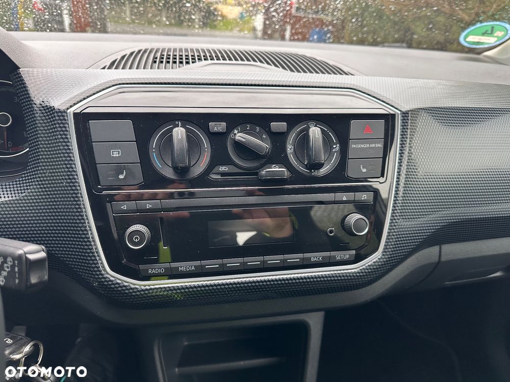 Volkswagen up! - 9