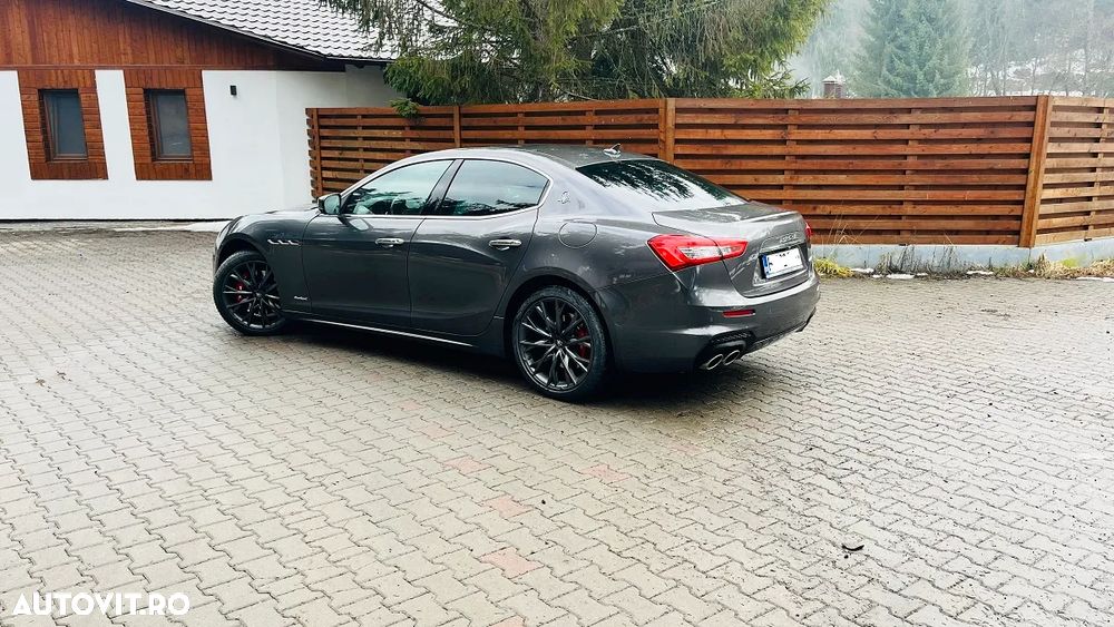 Maserati Ghibli GranSport - 6