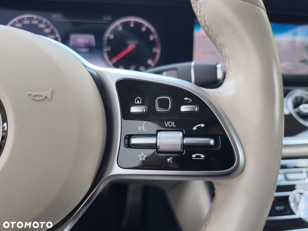 Mercedes-Benz Klasa E - 15