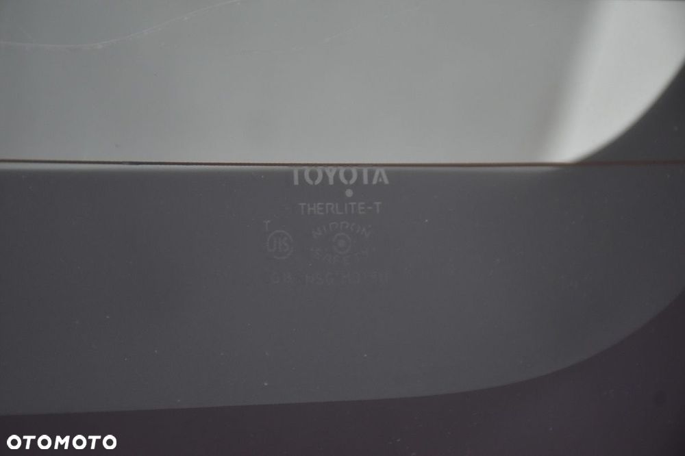klapa tylna * bagażnika toyota prius iii w3 kamera bez wycieraczki - 4