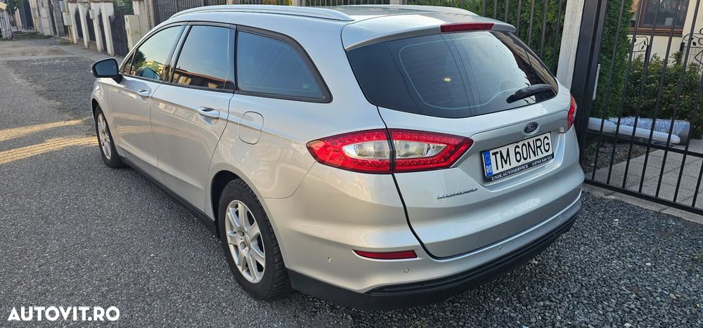 Ford Mondeo 2.0 TDCi Powershift Business - 2