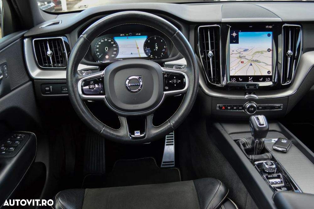 Volvo XC 60 D5 AWD R-Design - 36