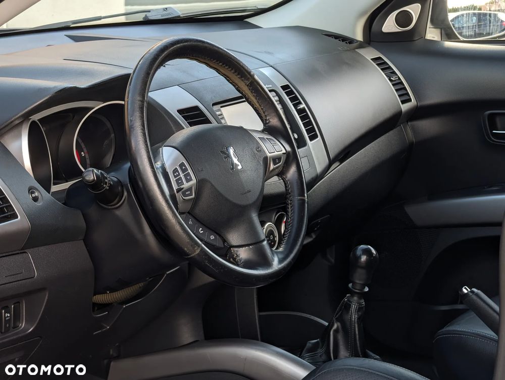 Peugeot 4007 HDI FAP 7-Sitzer Platinum - 24