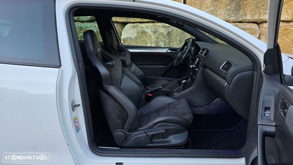 VW Golf - 40