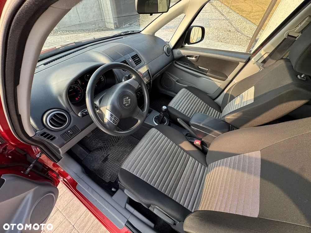 Suzuki SX4 - 5