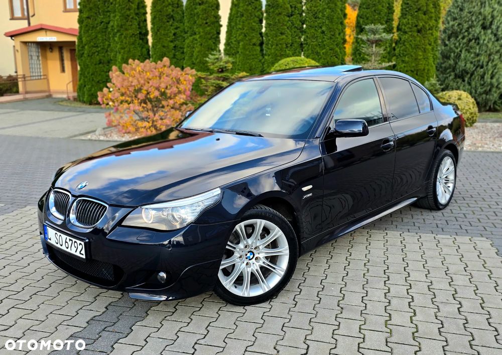 BMW 5 Series 2009 photo 2