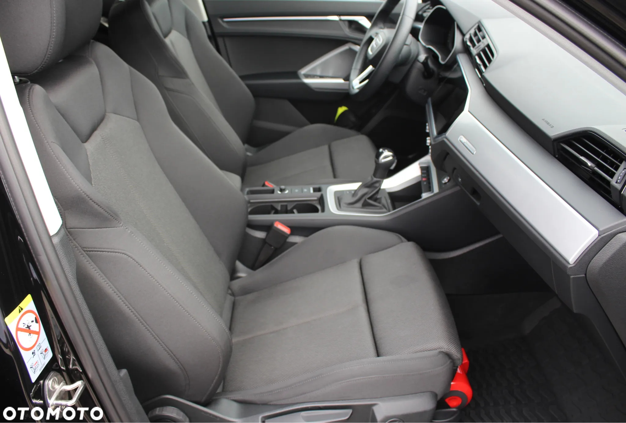 Audi Q3 35 TFSI S tronic - 14