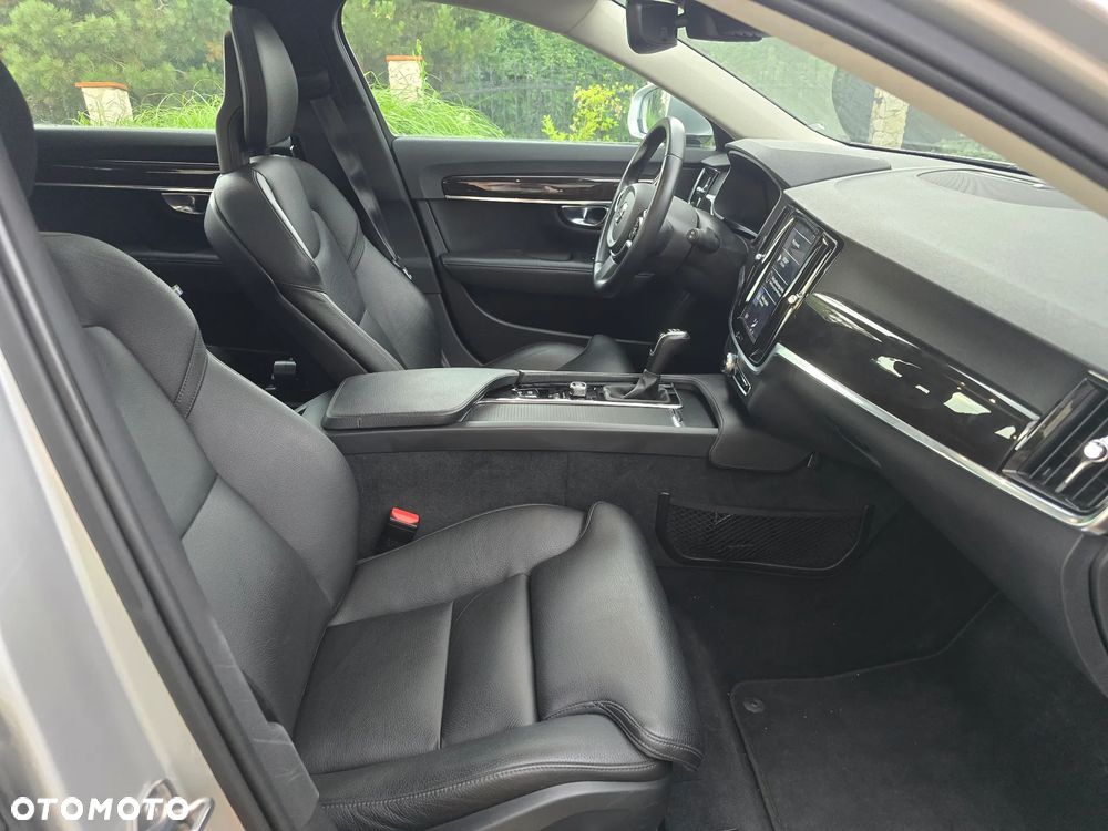 Volvo V90 D4 Momentum - 6