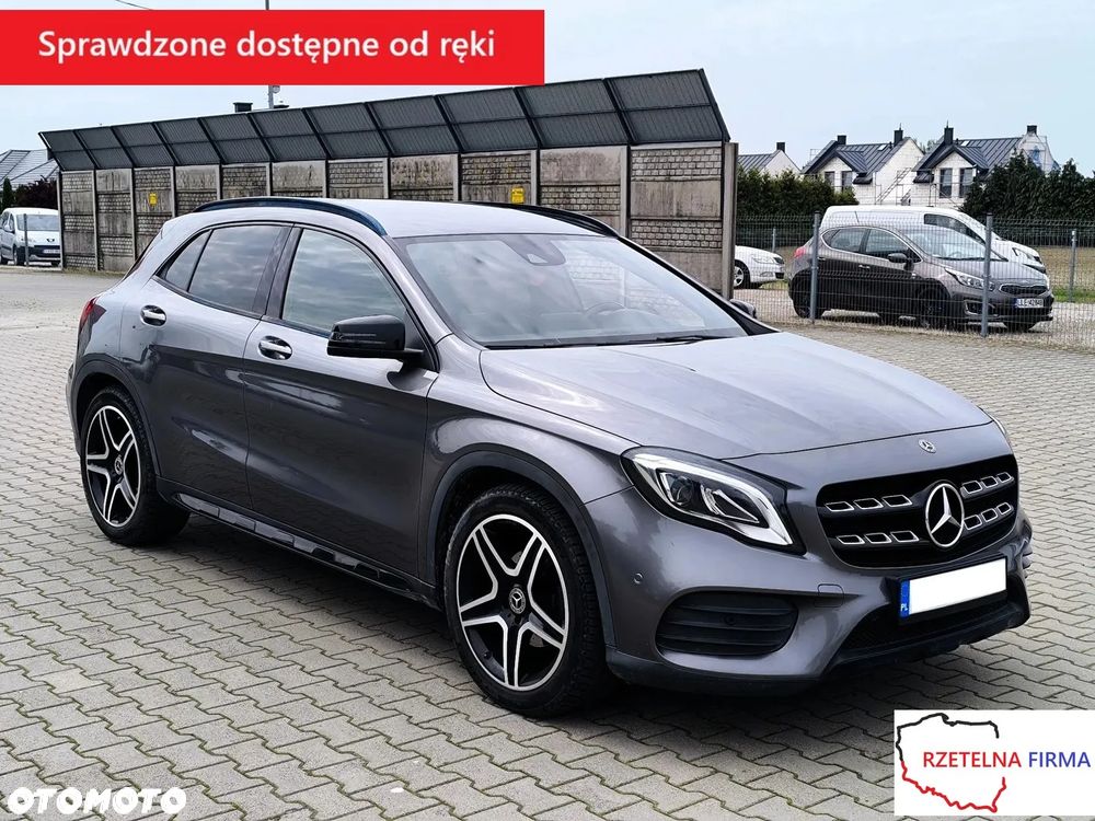 Mercedes-Benz GLA 180 AMG Line - 1