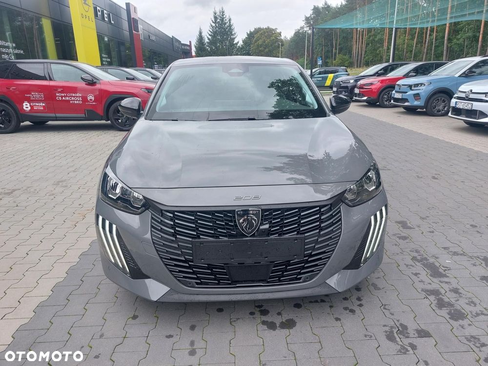 Peugeot 208 - 5