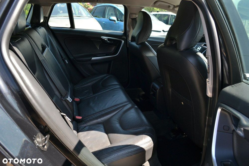 Volvo V60 - 13