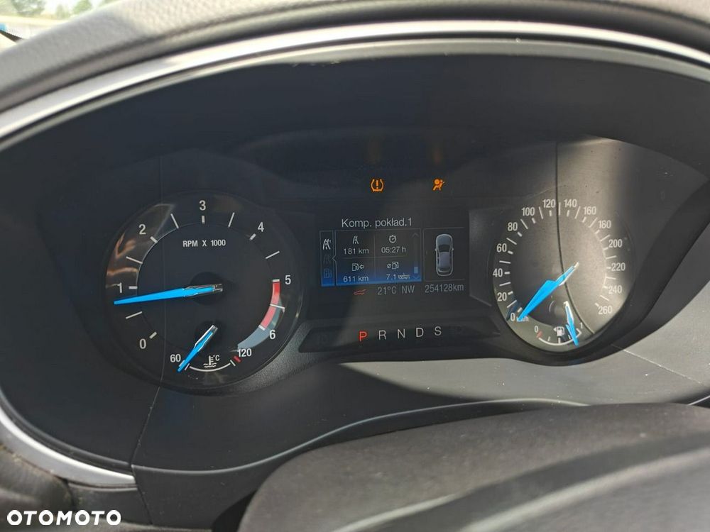 Ford Mondeo - 21