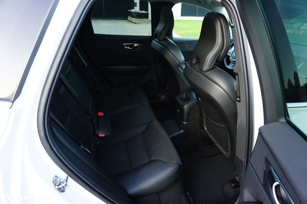 Volvo XC 60 - 22