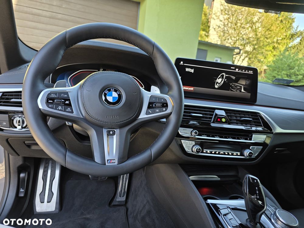 BMW Seria 5 540i xDrive mHEV M Sport sport - 14