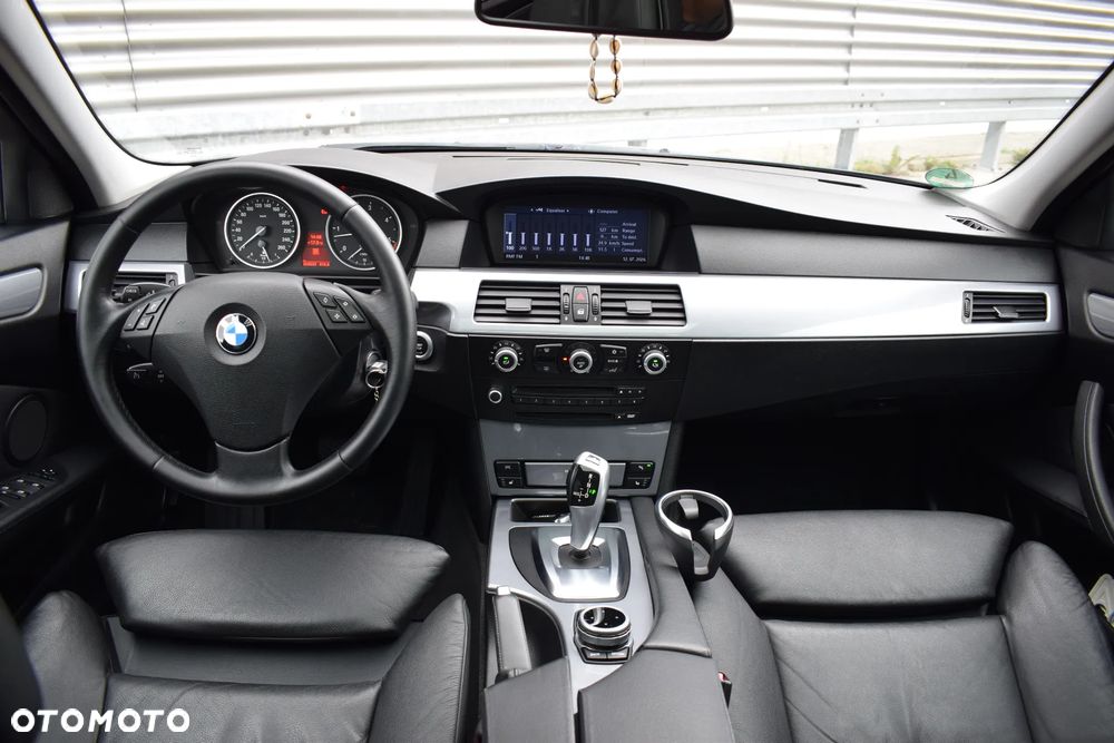 BMW Seria 5 - 22