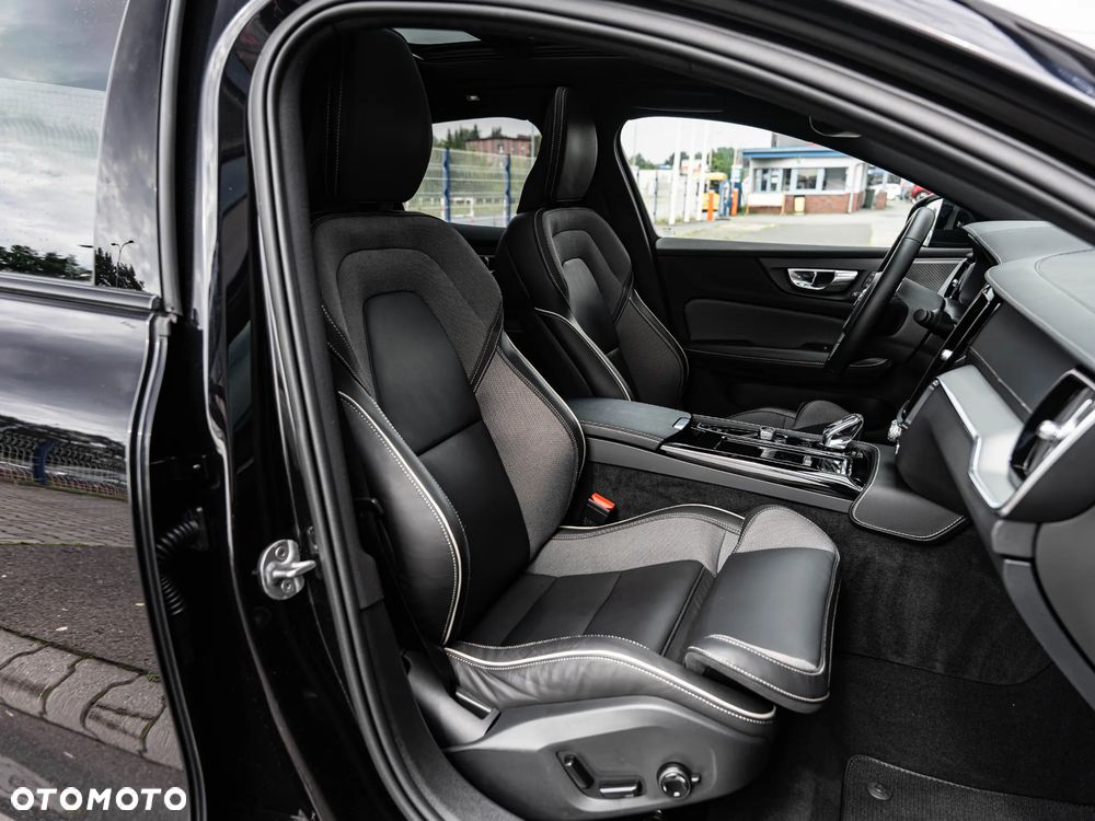 Volvo S60 - 25