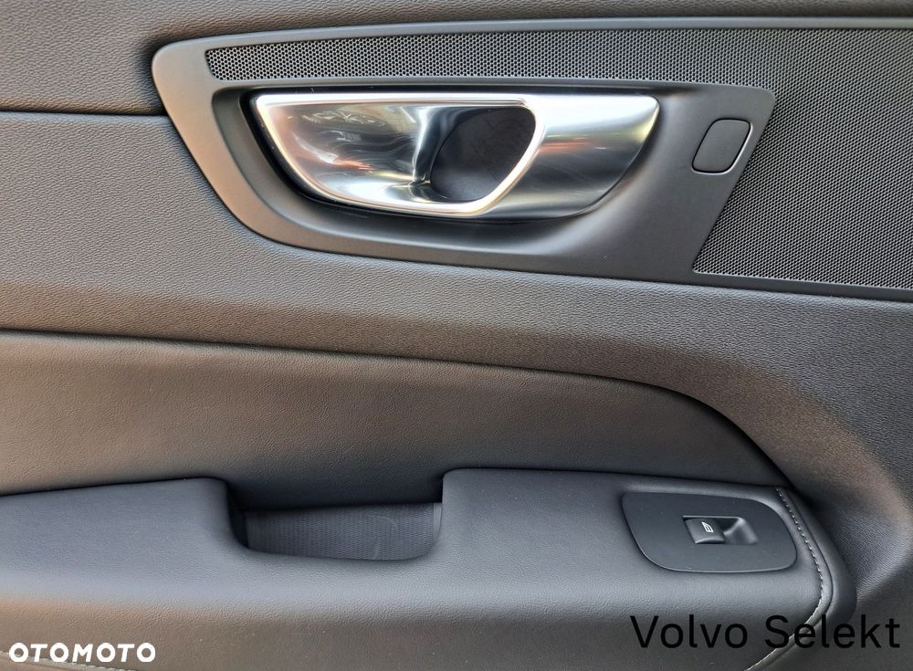 Volvo XC 60 - 30