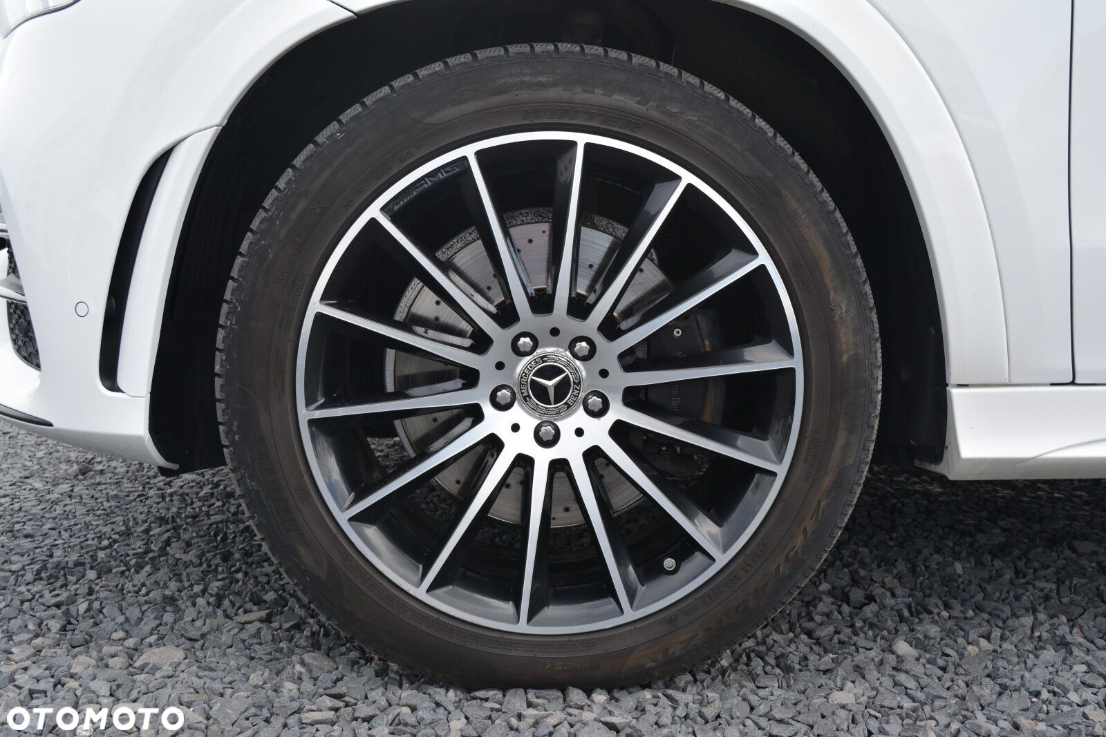 Mercedes-Benz GLE 300 d 4-Matic - 12