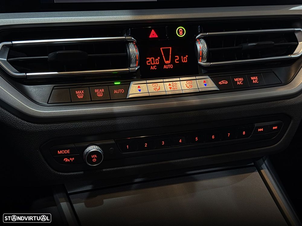 BMW 320 e Line Sport Auto - 27