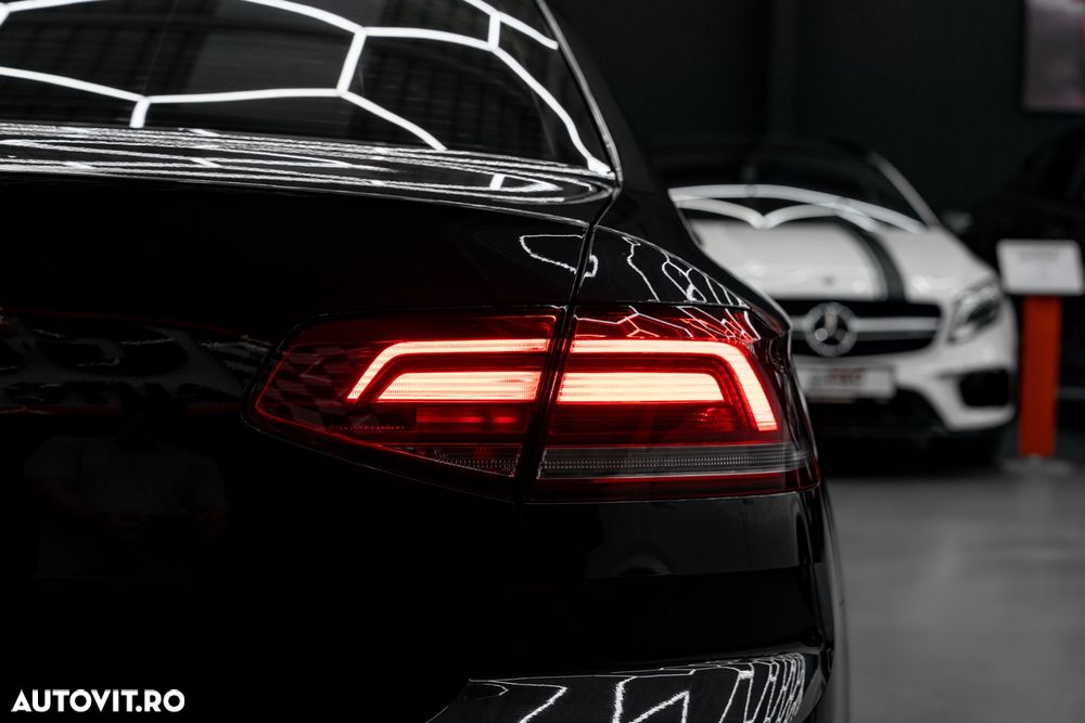 Volkswagen Passat 2.0 TDI DSG Trendline - 7