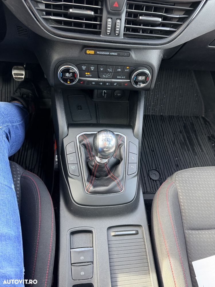 Ford Focus 1.0 EcoBoost ST Line Business - 6