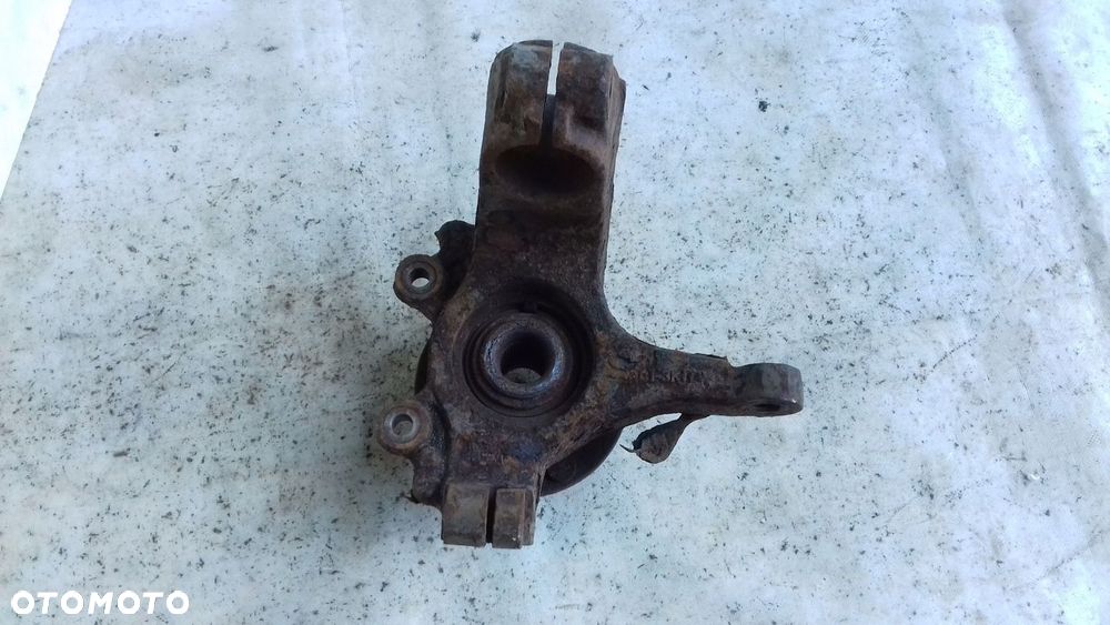 ZWROTNICA PIASTA PRAWY PRZÓD PRZEDNIA 36Z MAZDA 3 BK 1.6 16V 03- - 2