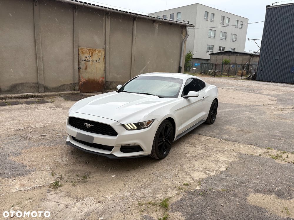 Ford Mustang 3.7 V6 - 1