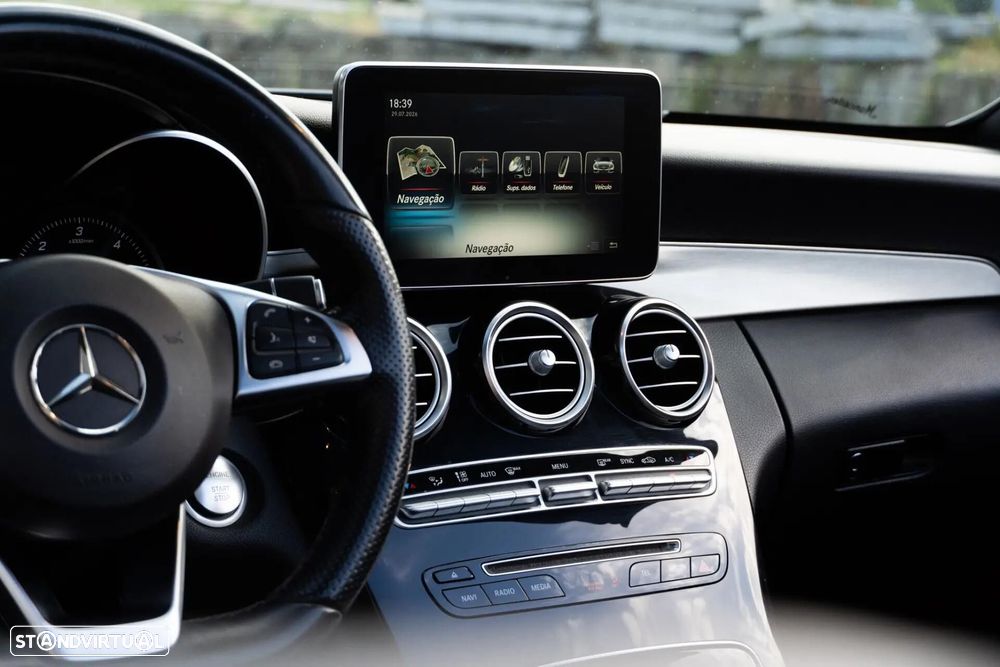 Mercedes-Benz C 220 d Cabrio 9G-Tronic AMG Line - 12