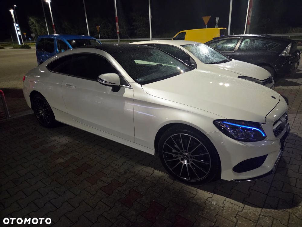 Mercedes-Benz Klasa C 200 4-Matic 9G-TRONIC - 39