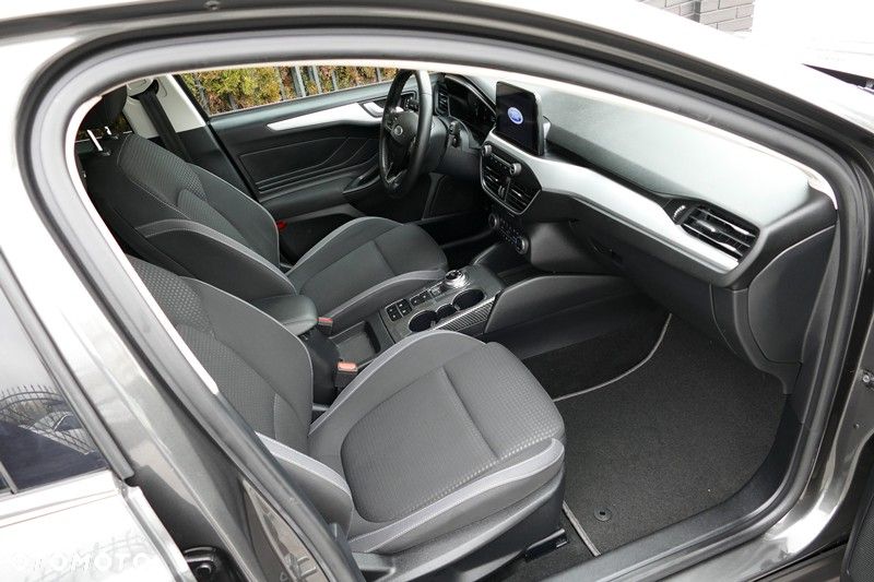 Ford Focus - 24