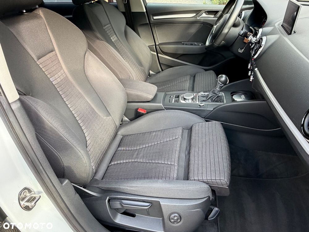 Audi A3 Sportback 2.0 TDI S tronic sport - 8