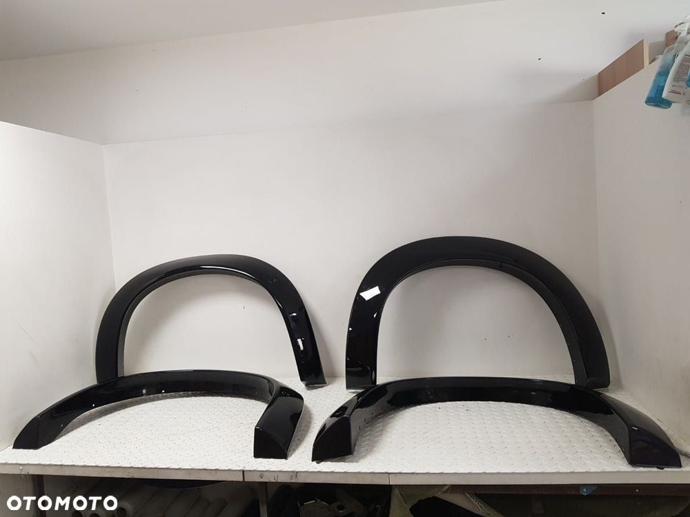 KOMPLET NOWE LISTWY NADKŁADKA POSZERZENIE BŁOTNIKA CZARNY POŁYSK DODGE CHALLENGER 08-22 AVS 850250 - 2