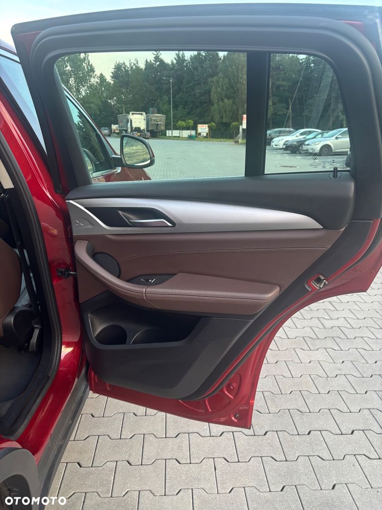 BMW X4 xDrive20i xLine sport - 17