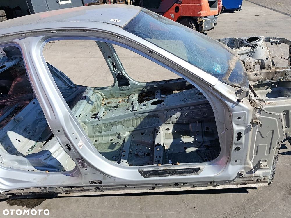 PRÓG PRAWY BMW 3 F30 FL A83 SEDAN - 3