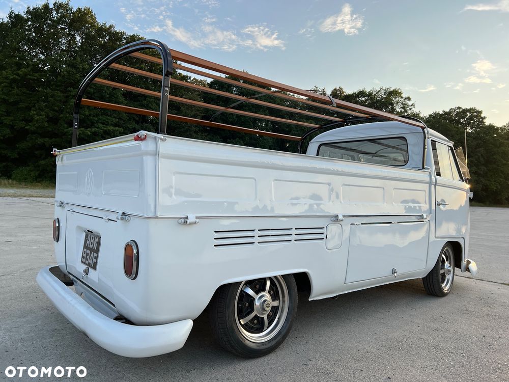 Volkswagen Transporter - 9