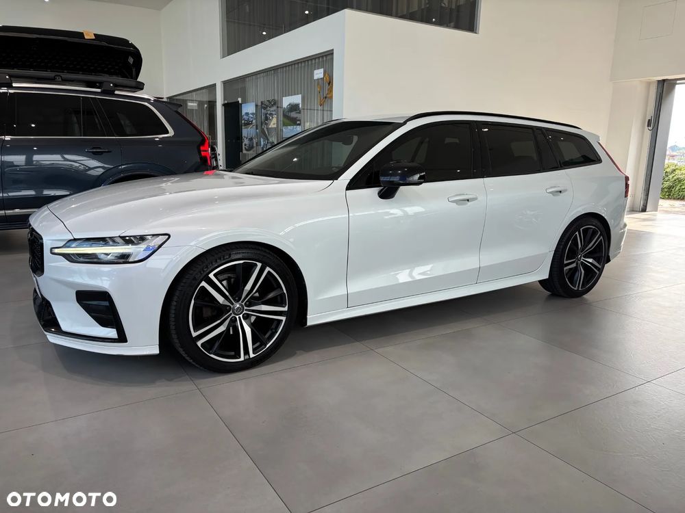 Volvo V60 D4 R-Design - 25
