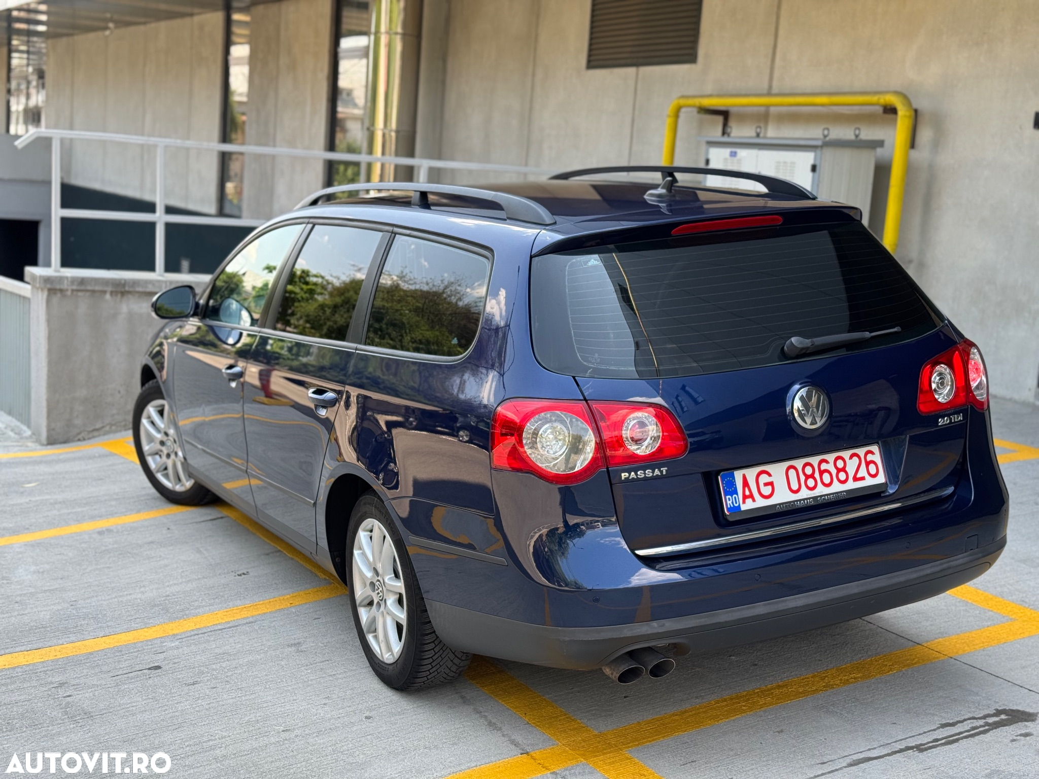 Volkswagen Passat Variant 2.0 TDI DPF Comfortline - 12