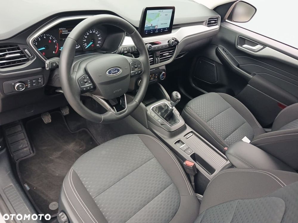 Ford Kuga - 10