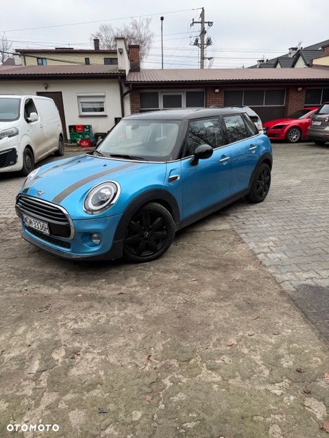 MINI Cooper Standard - 2