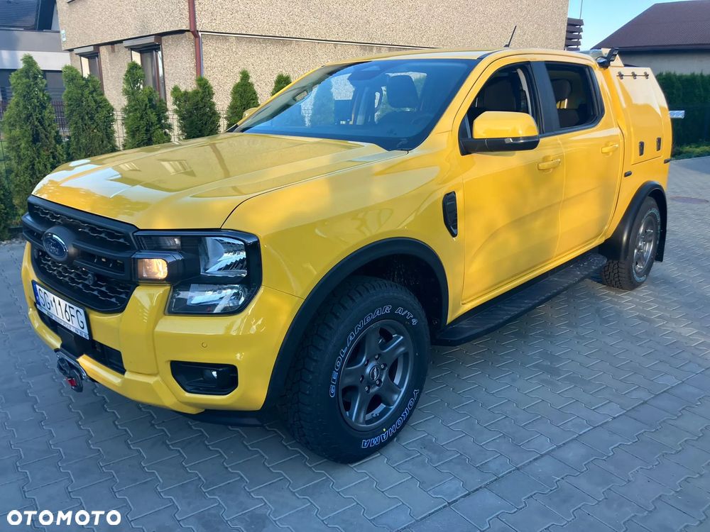Ford Ranger EUKRAN holownik miejski pomoc drogowa widły