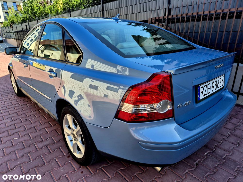 Volvo S40 T5 Momentum - 9
